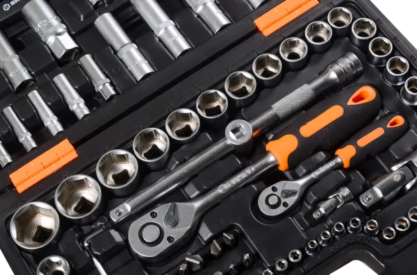 Набор инструментов, 1/2", 1/4", CrV, в кейсе 108 предметов Вихрь