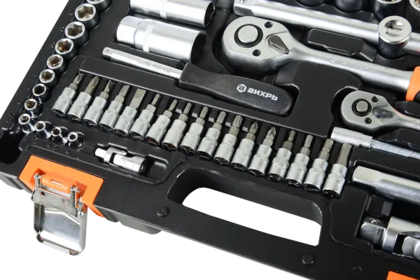 Набор инструментов АВТО, 1/2" , 1/4" , CrV, в кейсе 82 предм Вихрь