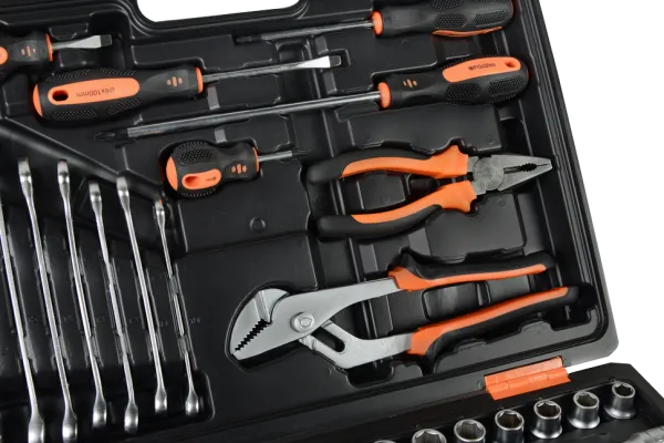 Набор инструментов, 1/2", 1/4", CrV, пластиковый кейс 76 предмета Вихрь