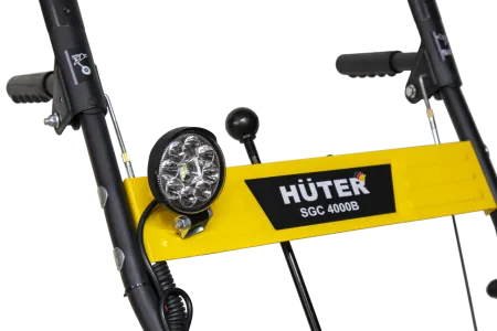 Снегоуборщик бензиновый Huter SGC 4000B