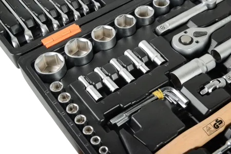 Набор инструментов, 1/2", 1/4", CrV, пластиковый кейс 76 предмета Вихрь